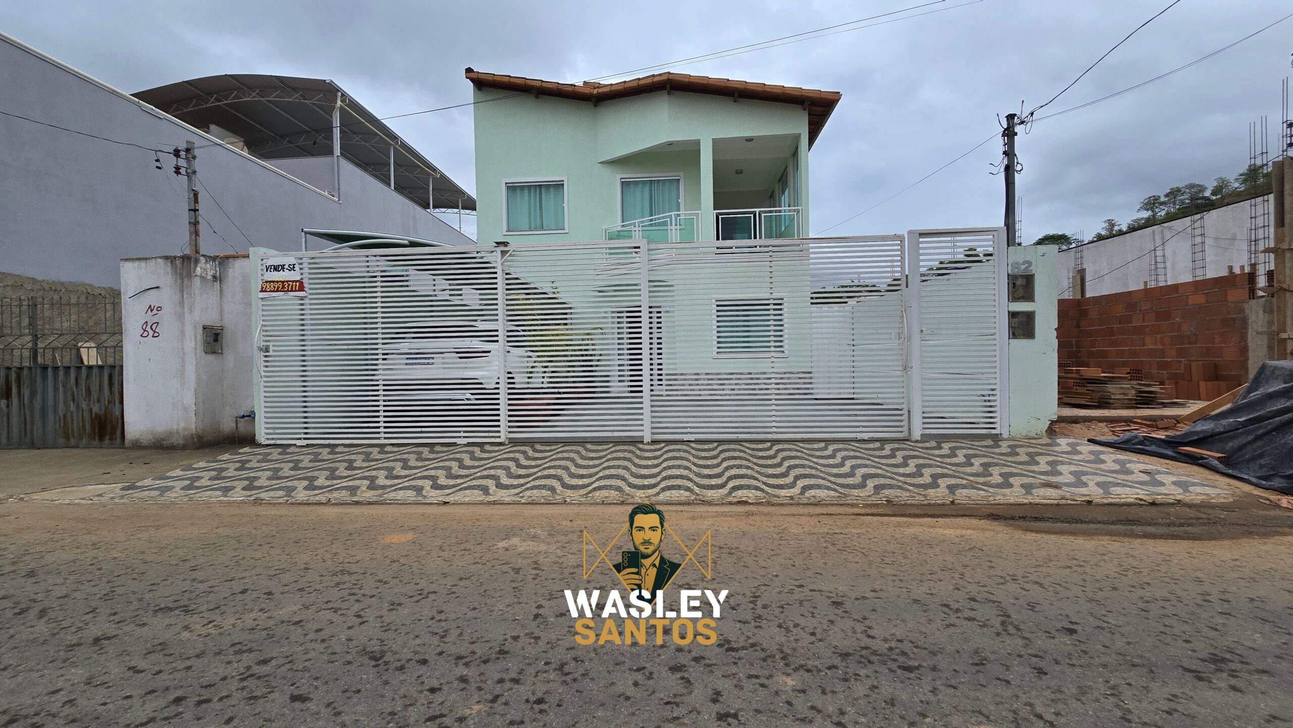 casa a venda no site wasley santos, casa de alto padrão