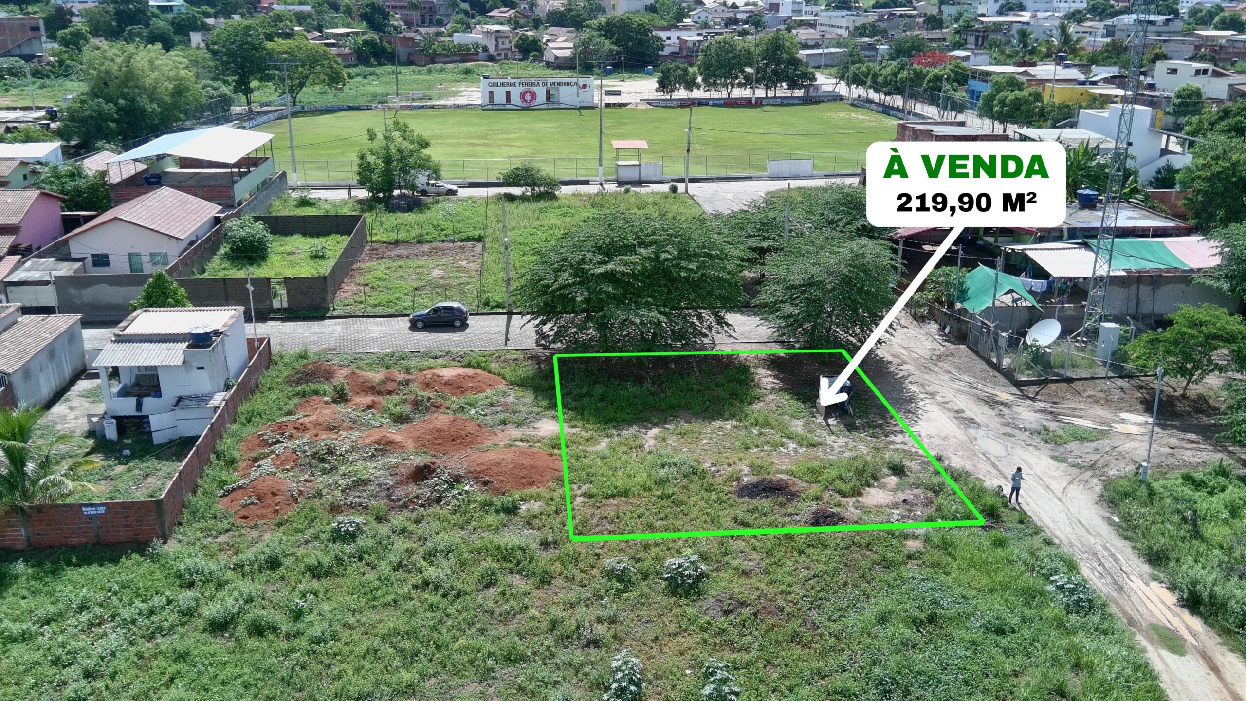 Lote a Venda em Vergem Grande, proximo ao compo de futebool está por 80 mil no site wasley santos