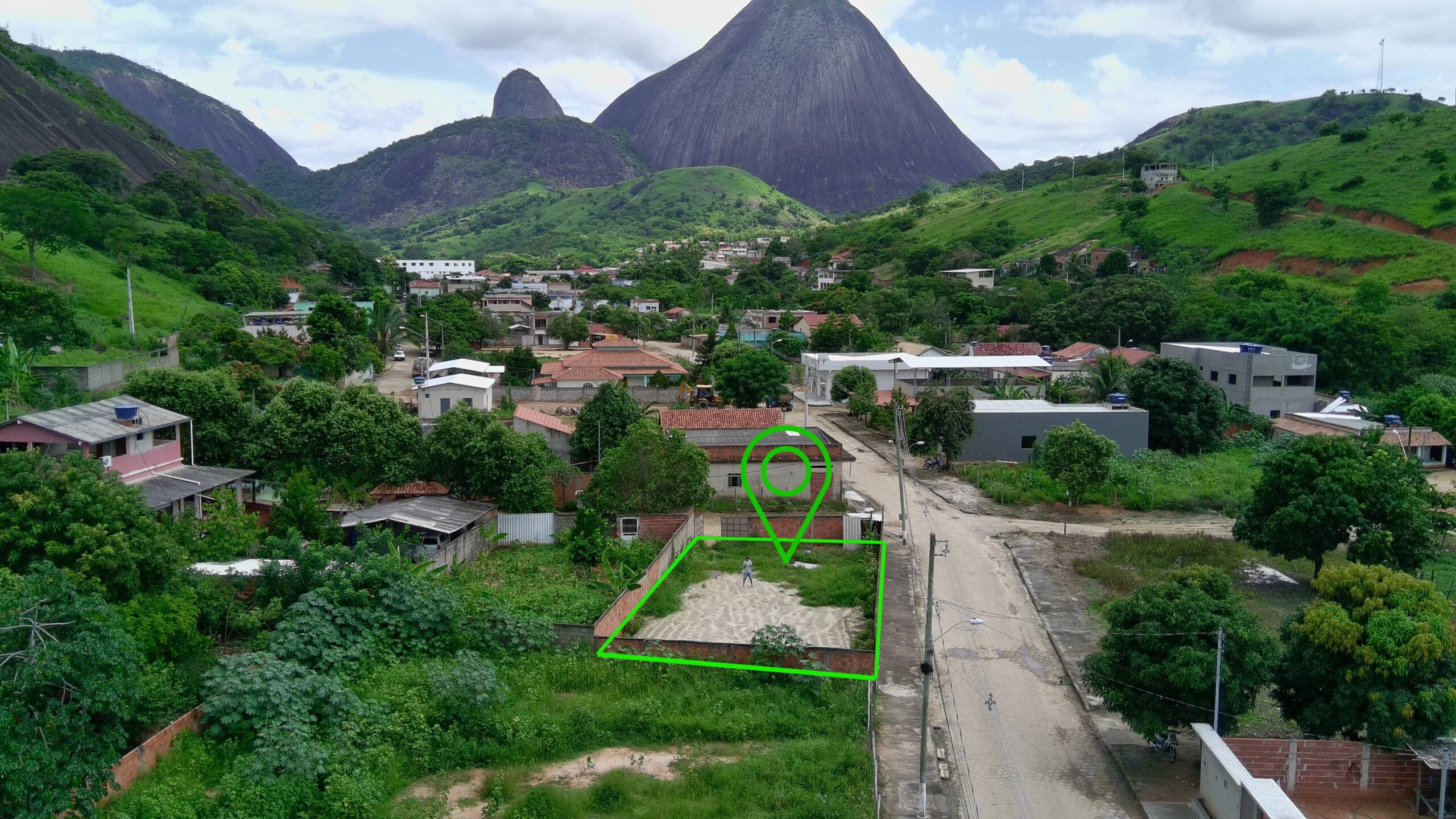 Lote a venda em São João do Manteninha por wasley santos